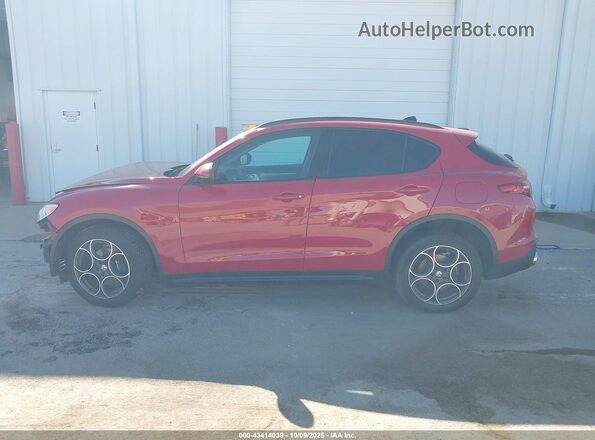 ZASFAKPN0J7C20890 2018 ALFA ROMEO STELVIO Красный 