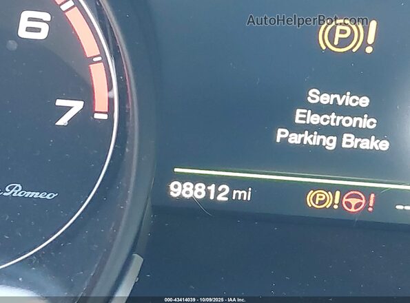 ZASFAKPN0J7C20890 2018 ALFA ROMEO STELVIO Красный 