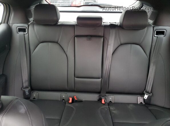 ZASPAKAN4R7D77265 2024 ALFA ROMEO STELVIO Red Հետևի նստատեղերի տեսք