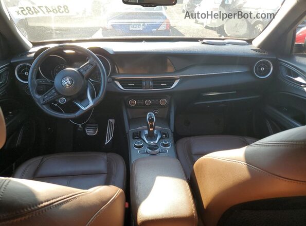 ZASPAKBN5N7D29119 2022 ALFA ROMEO STELVIO Red Vista del salpicadero