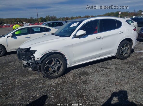 ZASPAKBN6L7C91932 2020 ALFA ROMEO STELVIO White Vista tres cuartos delantera izquierda