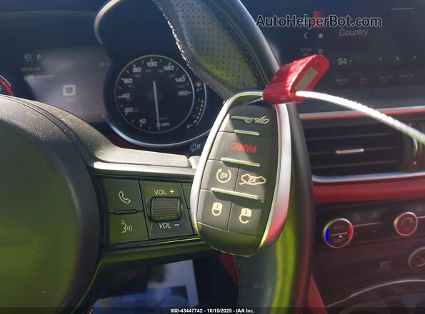 ZASPAKBN6L7C91932 2020 ALFA ROMEO STELVIO White Vista del salpicadero