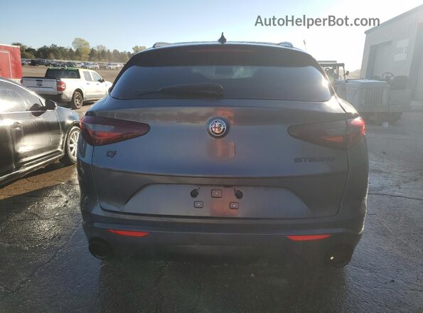 ZASPAKBN7L7C88764 2020 ALFA ROMEO STELVIO Gray Вид ззаду