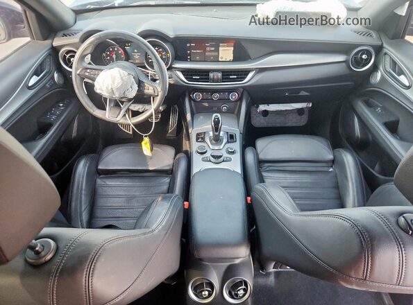 ZASPAKBN7M7D09744 2021 ALFA ROMEO STELVIO Black Dashboard view