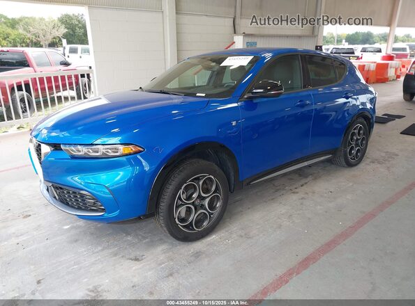 ZASPATCW4R3034522 2024 ALFA ROMEO OTHER Blue Vista tres cuartos delantera izquierda
