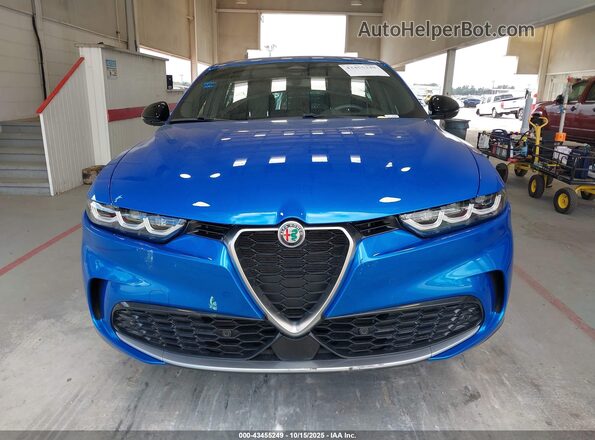 ZASPATCW4R3034522 2024 ALFA ROMEO OTHER Blue Vista interior trasera