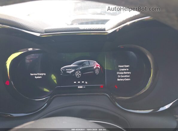 ZASPATCW4R3079668 2024 ALFA ROMEO OTHER Black Vista de los asientos traseros