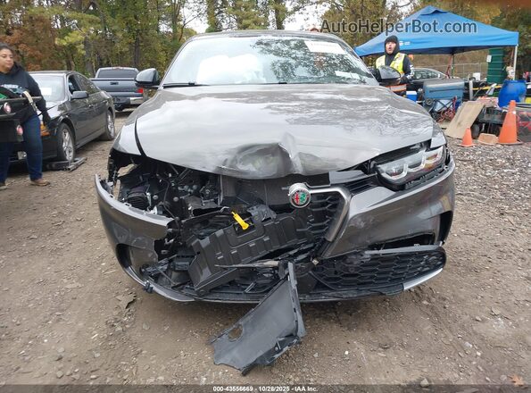 ZASPATCW9R3082078 2024 ALFA ROMEO OTHER Gray Դիմացի տեսք