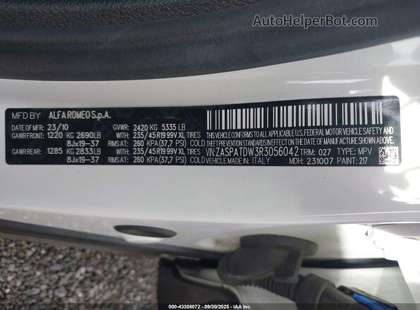 ZASPATDW3R3056042 2024 ALFA ROMEO OTHER White Vista del compartimento del motor