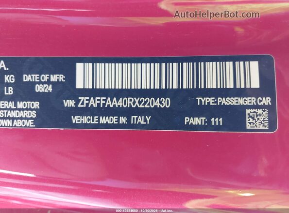 ZFAFFAA40RX220430 2024 FIAT 500E Red Շարժիչի բաժամունքի տեսք