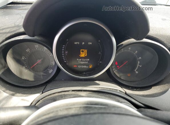 ZFBCFXCB4JP686752 2018 FIAT 500X Красный Вид щитка приборов