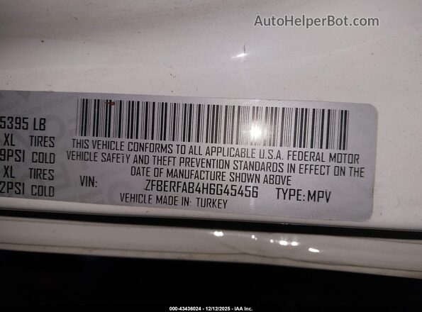 ZFBERFAB4H6G45456 2017 RAM PROMASTER CITY White Widok komory silnika