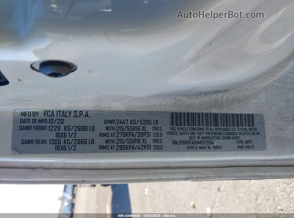 ZFBHRFABXM6T12814 2021 RAM PROMASTER CITY White Widok komory silnika