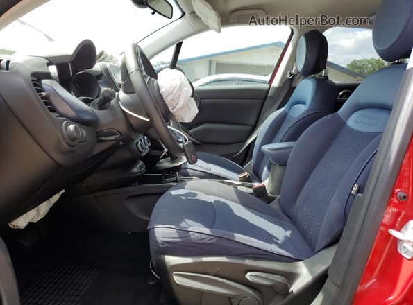 ZFBNF3A16NP975648 2022 FIAT 500X Red წინა სალონის ხედი