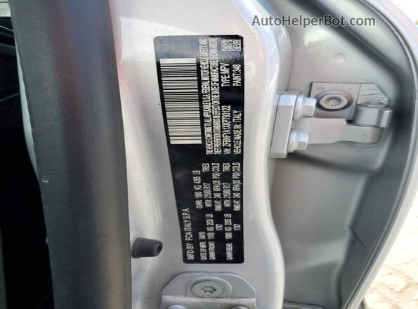 ZFBNFYA1XKP793122 2019 FIAT 500X Silver 