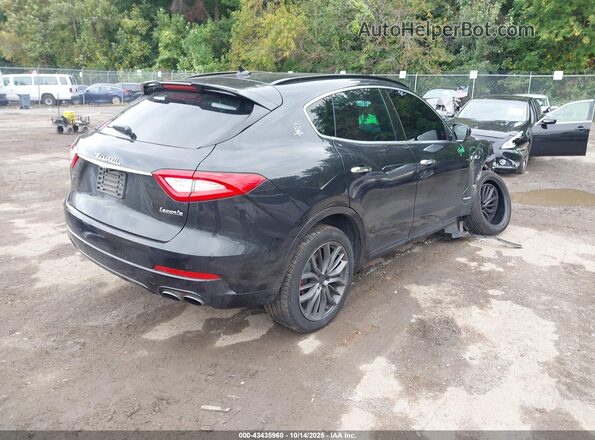 ZN661XUS3JX302174 2018 MASERATI LEVANTE Black Tył prawy