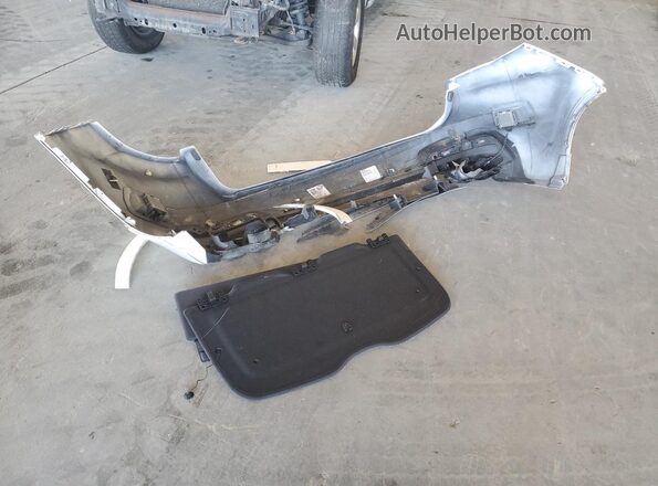 ZN661ZUAXKX315623 2019 MASERATI LEVANTE White 