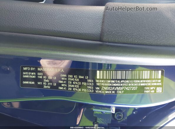 ZN682AVM9P7427207 2023 MASERATI GRECALE Blue Vista del compartimento del motor