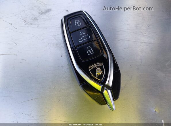 ZPBUA1ZL3MLA15848 2021 LAMBORGHINI URUS Черный Вид панели приборов