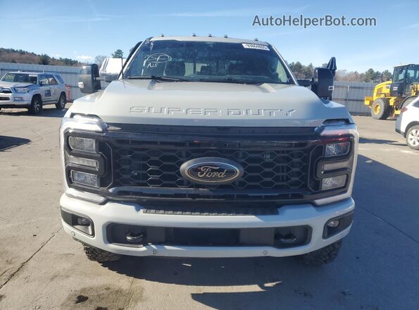 1FT8W2BM9SEC58861 2025 FORD F250 White Widok z tyłu