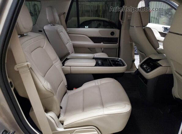5LMJJ2LT8KEL04601 2019 LINCOLN NAVIGATOR Gray 