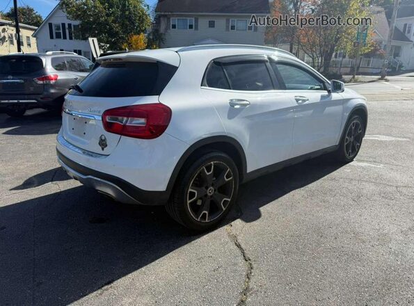 WDCTG4GB8KU004200 2019 MERCEDES-BENZ GLA White Delantero derecho