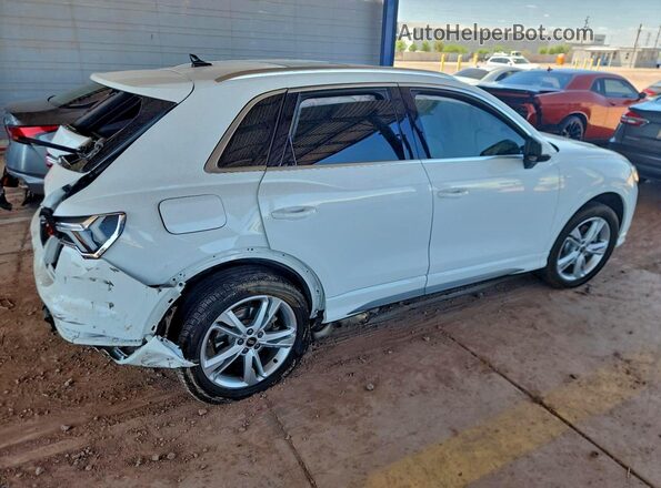 WA1EECF36N1138521 2022 AUDI Q3 White Przód prawy