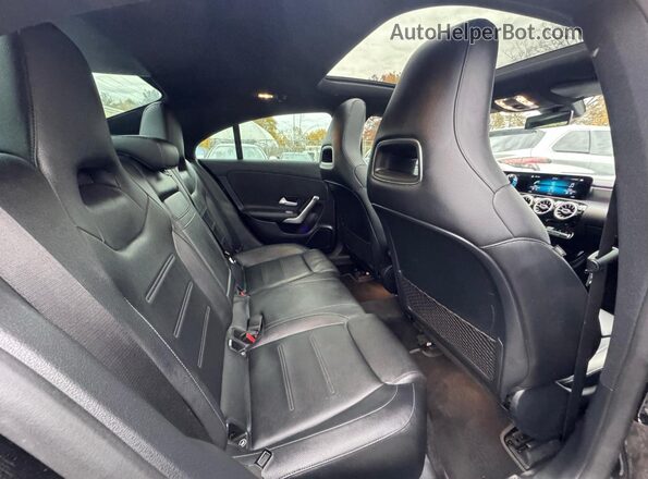 W1K5J4GB1LN091262 2020 MERCEDES-BENZ CLA-CLASS Черный Вид салона спереди
