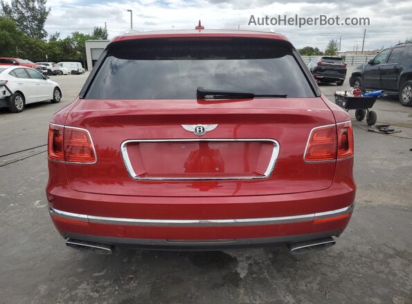 SJAAC2ZV1HC014037 2017 BENTLEY BENTAYGA Red Widok wnętrza z przodu