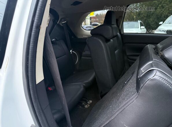 JA4AZ3A37JZ033119 2018 MITSUBISHI OUTLANDER White 
