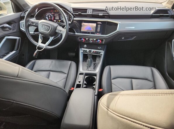 WA1EECF31L1022611 2020 AUDI Q3 Gray Instrument cluster view