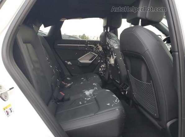 WA1DECF31S1062696 2025 AUDI Q3 White Widok komory silnika
