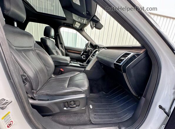 SALRR2RV7JA060207 2018 LAND ROVER DISCOVERY Белый 