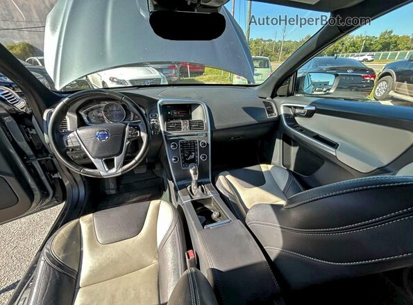YV440MDM8G2790634 2016 VOLVO XC60 Gray Vista de los asientos traseros