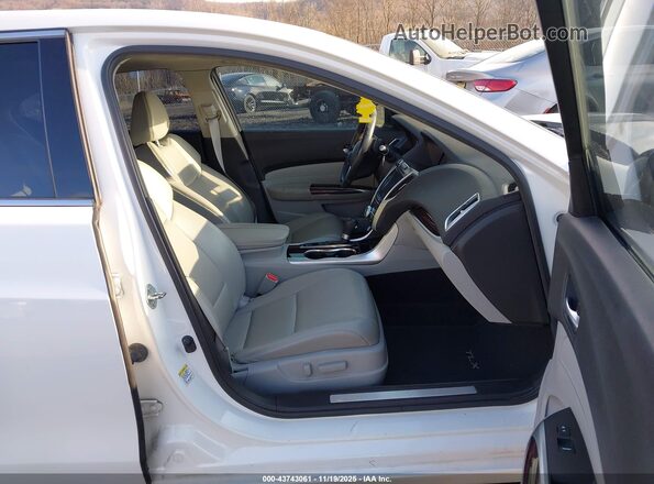 19UUB1F38GA004872 2016 ACURA TLX White Вид салону спереду