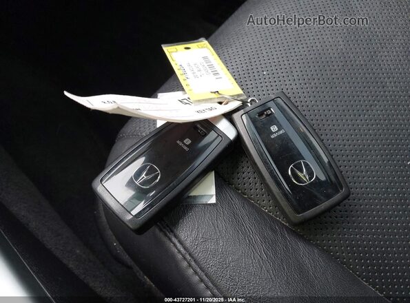 19UUB3F58GA002472 2016 ACURA TLX Black Widok deski rozdzielczej