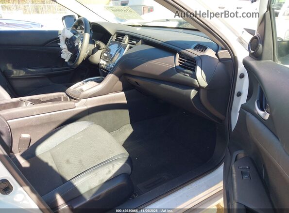 19XZE4F5XNE009757 2022 HONDA INSIGHT White Vista interior delantera