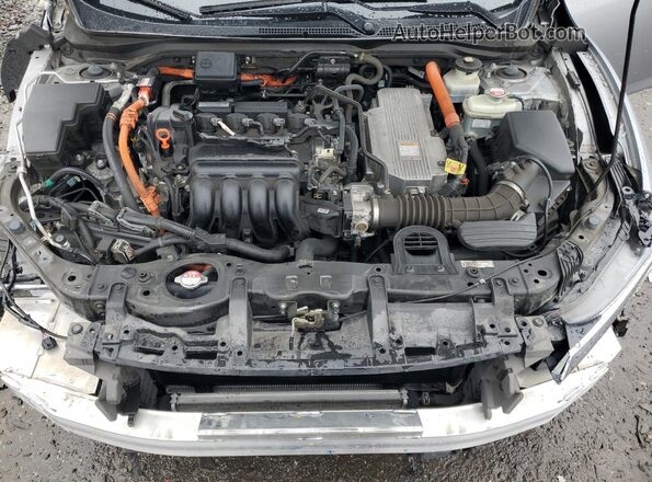 19XZE4F9XLE005658 2020 HONDA INSIGHT Silver Սալոնի հետևի տեսք