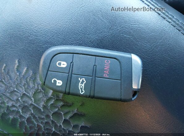 1C3CCCAB1HN512052 2017 CHRYSLER 200 Black Вид панелі приладів