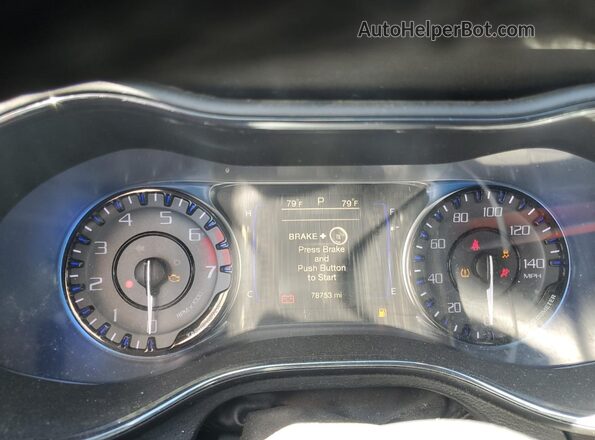 1C3CCCBB7GN157322 2016 CHRYSLER 200 Красный Вид щитка приборов