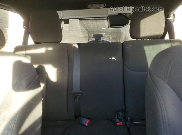 1C4BJWDG5GL138061 2016 JEEP WRANGLER Серебряный Вид задних сидений