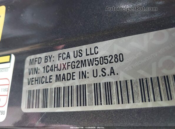 1C4HJXFG2MW505280 2021 JEEP WRANGLER UNLIMITED Gray Vista del compartimento del motor