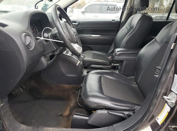 1C4NJCEA1GD735031 2016 JEEP COMPASS Gray Widok wnętrza z przodu