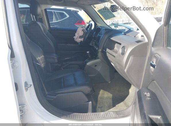 1C4NJRFB5GD789667 2016 JEEP PATRIOT White Սալոնի դիմացի տեսք