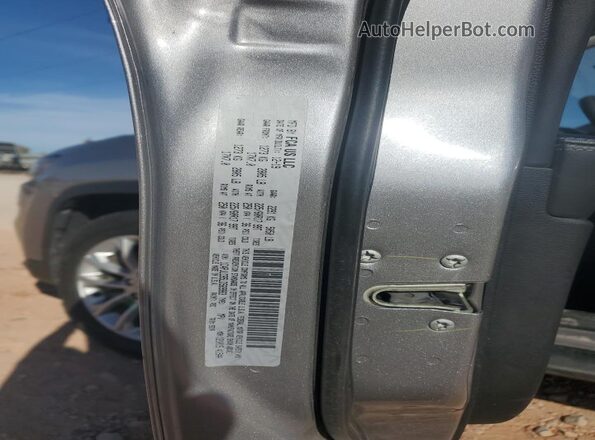 1C4PJLCB5LD569983 2020 JEEP CHEROKEE Silver VIN კოდის სტიკერის ხედი
