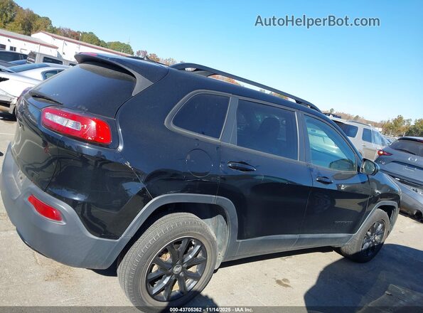 1C4PJLCB8JD545156 2018 JEEP CHEROKEE Black 