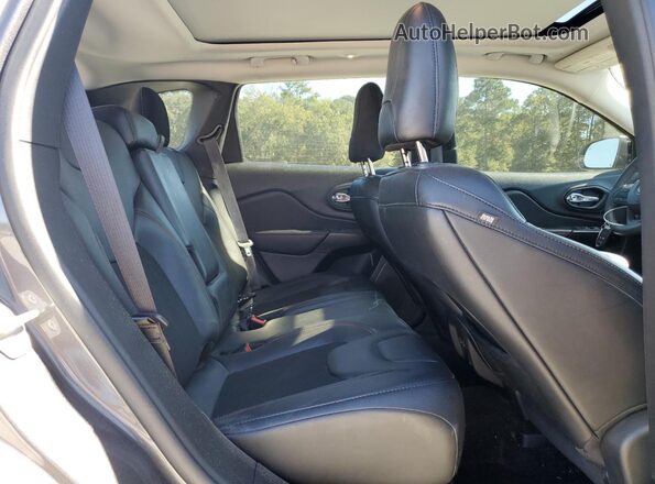 1C4PJMBX2ND509245 2022 JEEP CHEROKEE Gray Vista de los asientos traseros