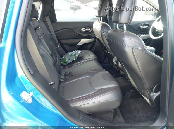 1C4PJMBX7JD513043 2018 JEEP CHEROKEE Blue 