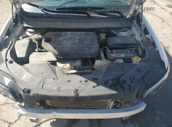 1C4PJMCB0LD579228 2020 JEEP CHEROKEE White Vista del compartimento del motor