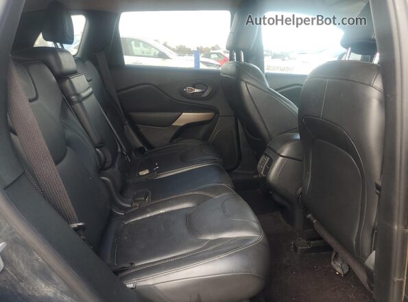 1C4PJMDB0JD570346 2018 JEEP CHEROKEE Gray Rear interior view